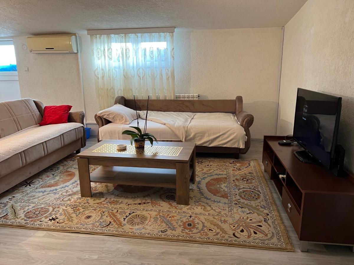 Апартаменты Apartman Centar Нови-Пазар Экстерьер фото